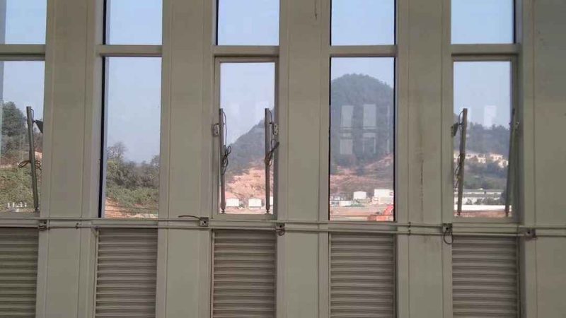 上海玻璃幕墙加盟代理：揭秘加盟背后的行业逻辑**