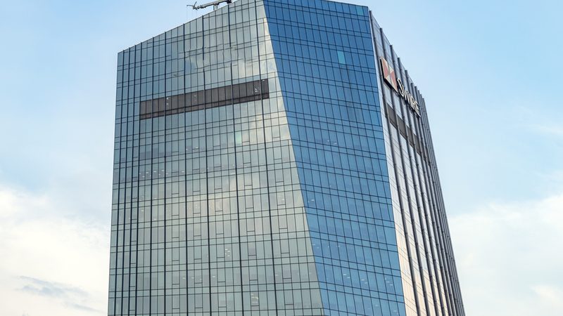 玻璃折叠门：解析其优缺点及适用场景
